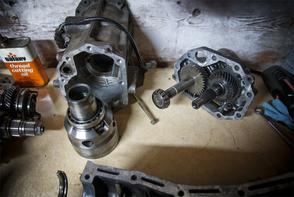 Viscous Center Differential with Transfer Case and Extension